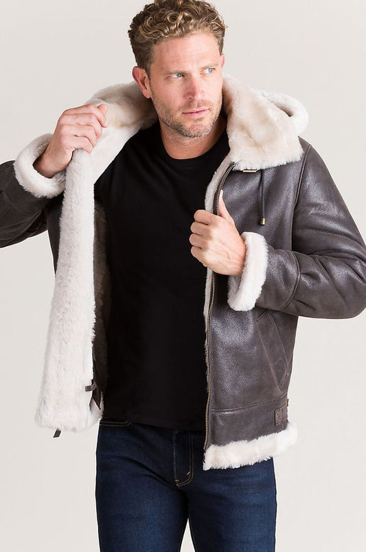 What Are Remarkable Features Of Shearling Jackets?