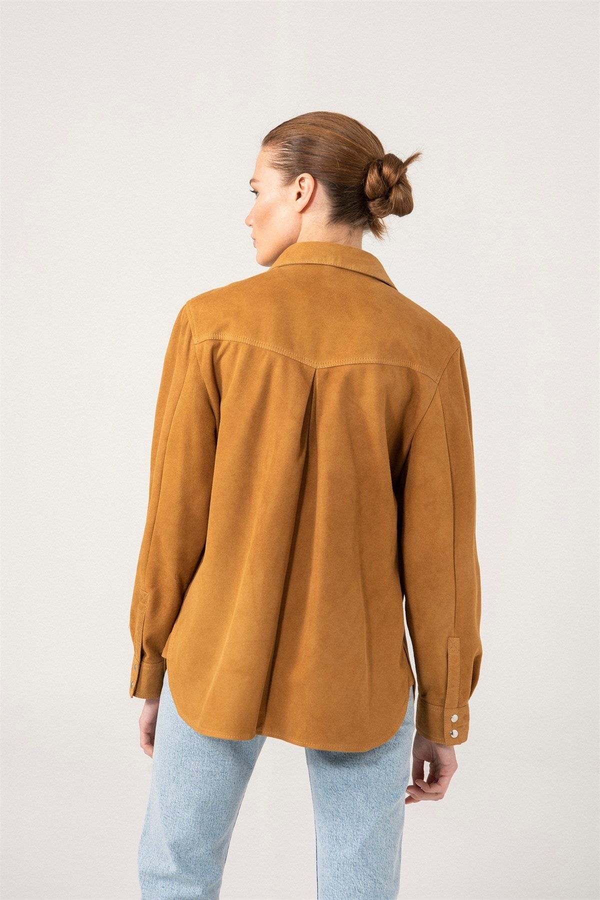 Elegant Women's Camel Suede Shirt Jacket